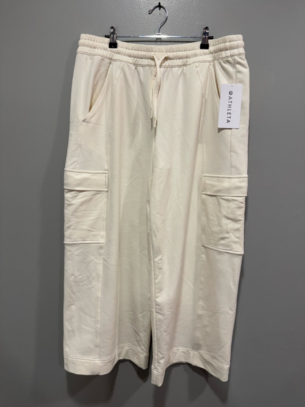 NWT Athleta Retroterry Wide Leg Cargo Pant Size Large Petite